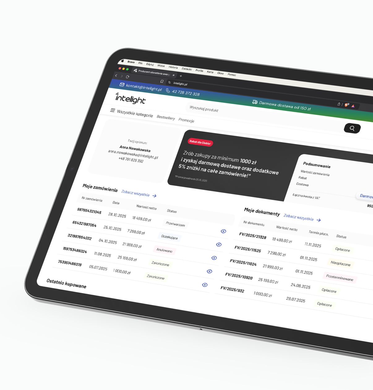 Tablet przedstawiający panel biznesowy z zamówieniami, dokumentami i banerem promocyjnym na ekranie.